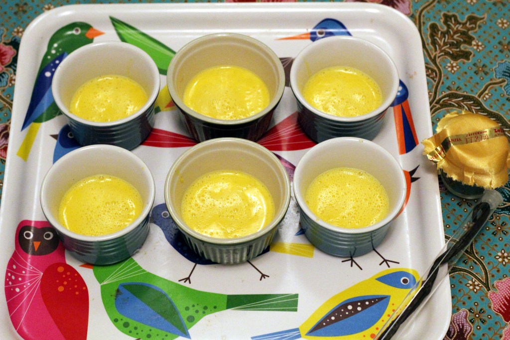 PANNACOTAT VALMIINA JÄÄHTYMÄÄN