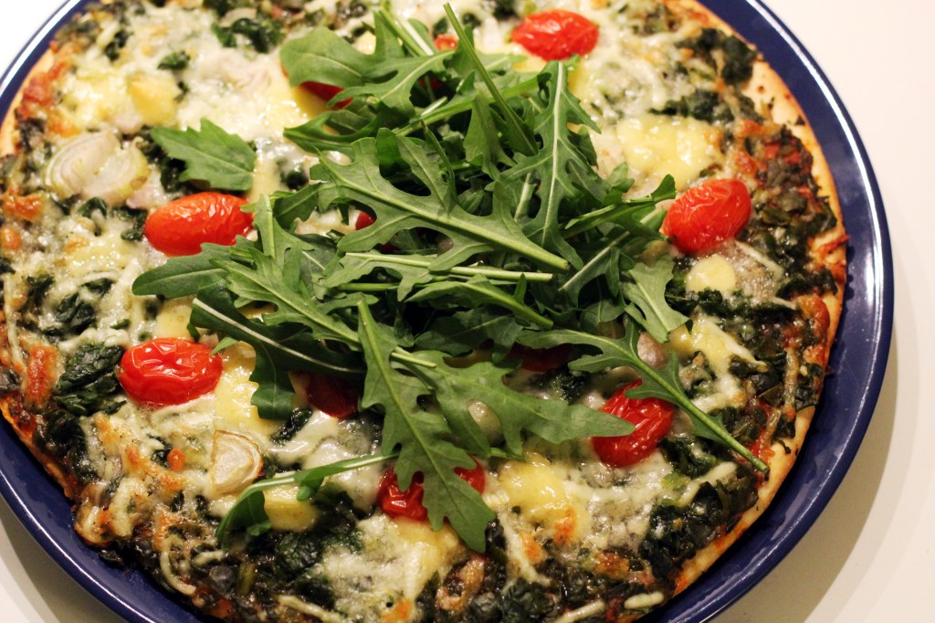 UUDESTA UUNISTA PUTKAHTI ENSIMMÄISENÄ KUUMA PIZZA