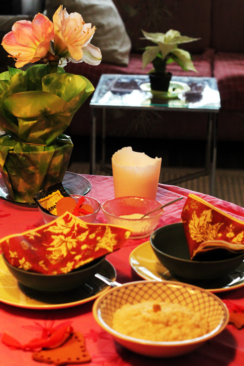 JOULUPUURO SYNTYI OHRAHELMISTÄ