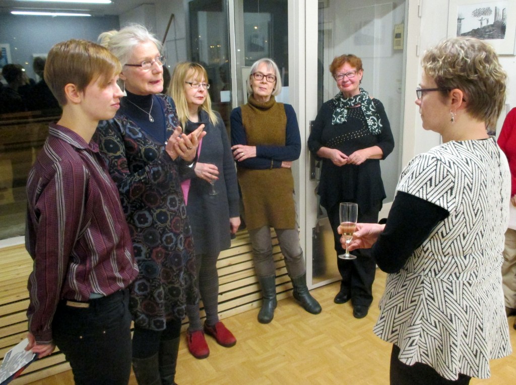 ONNITTELUPUHE PETRALLE