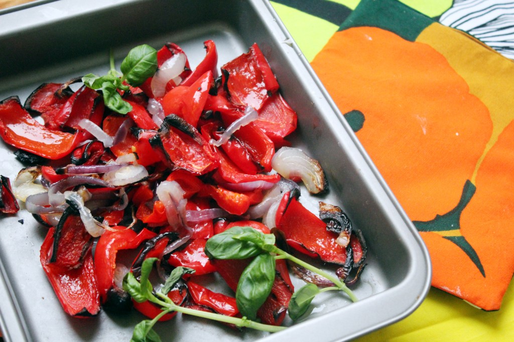 UUNIKYPSIÄ PAPRIKOITA