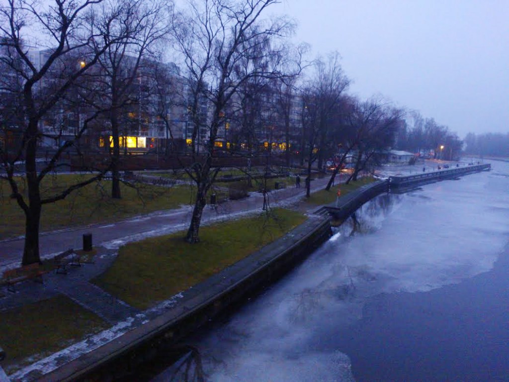 GALLERIAN VALOT LOISTIVAT HÄMEENLINNAN ILLASSA