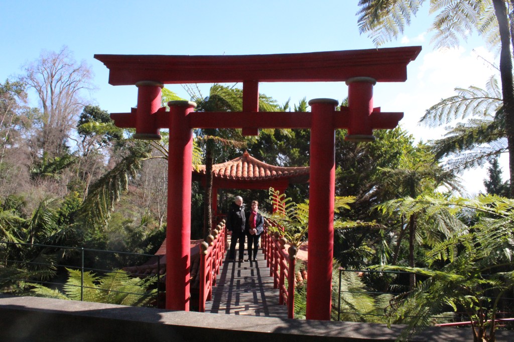 JAPANILAINEN PUUTARHA