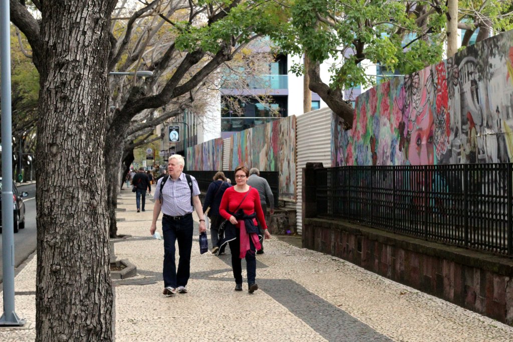 KÄVELYKIERROS LIDOSSA