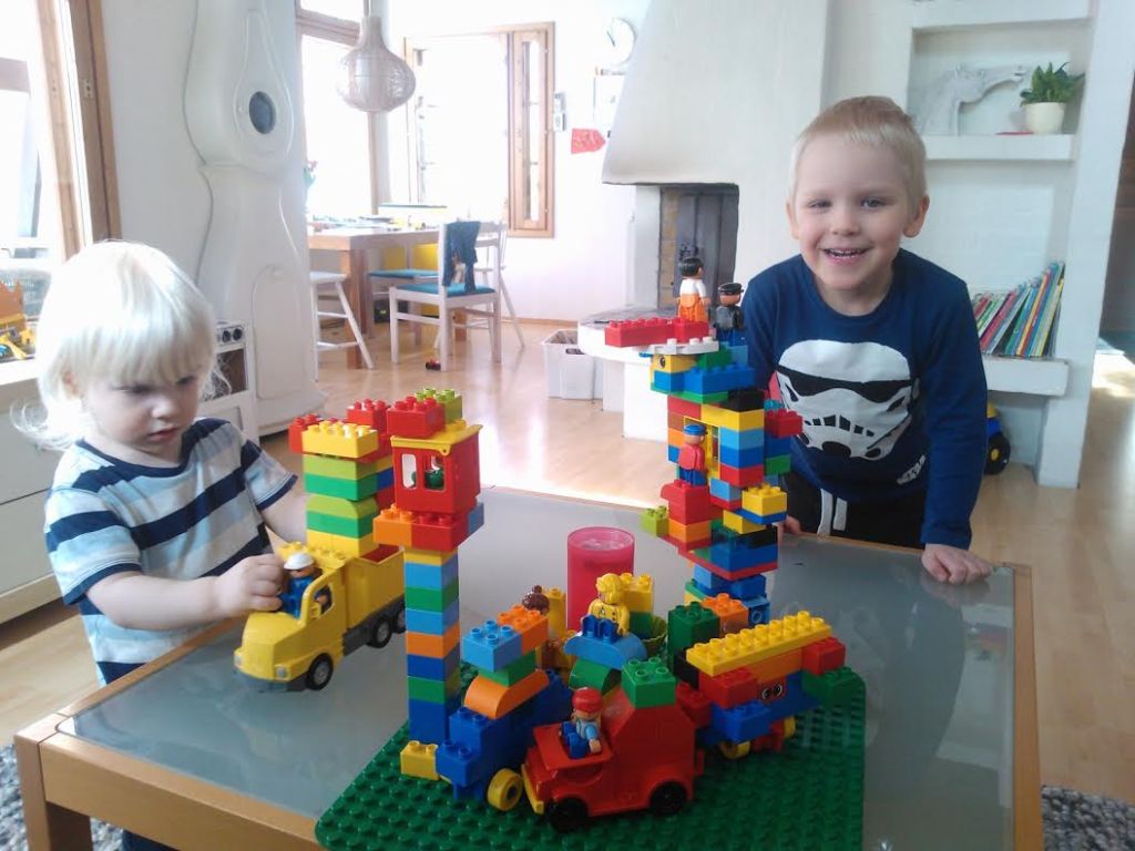 DUBLOT OVAT KESTOSUOSIKKEJA