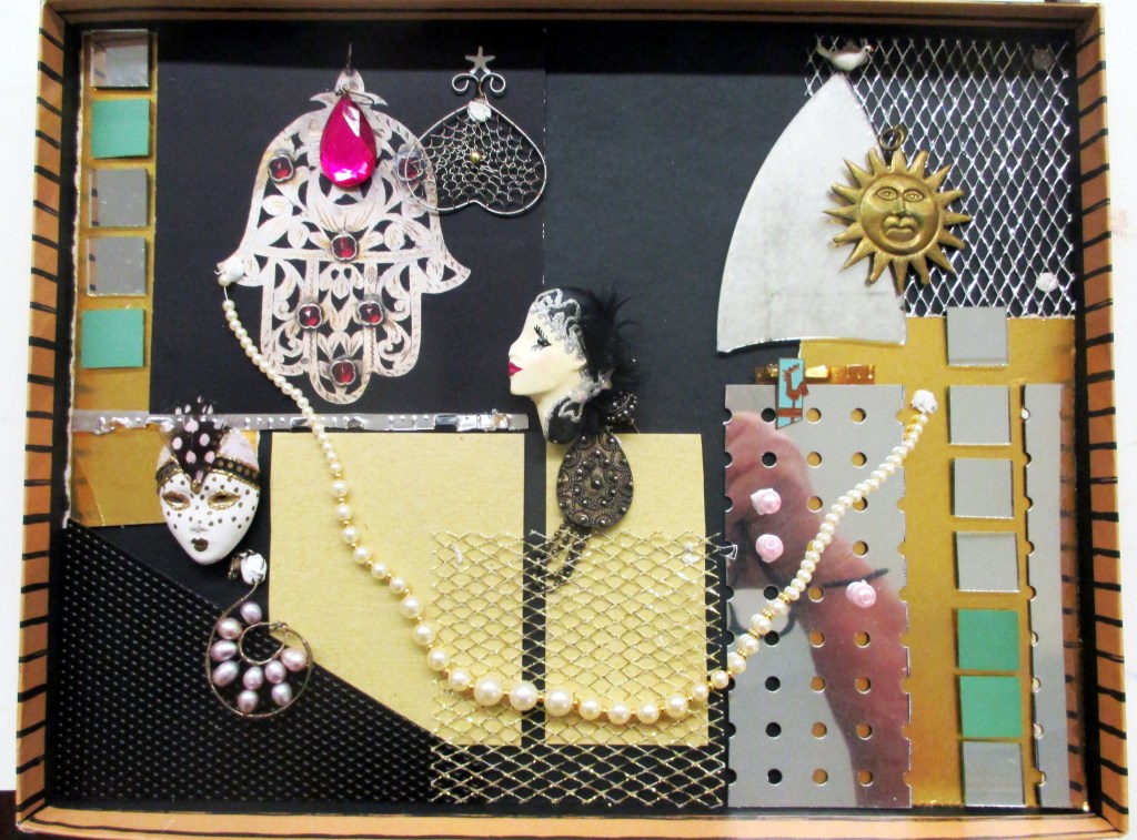 ESINEKOOSTEENI JATKAA NAAMIOSARJAA