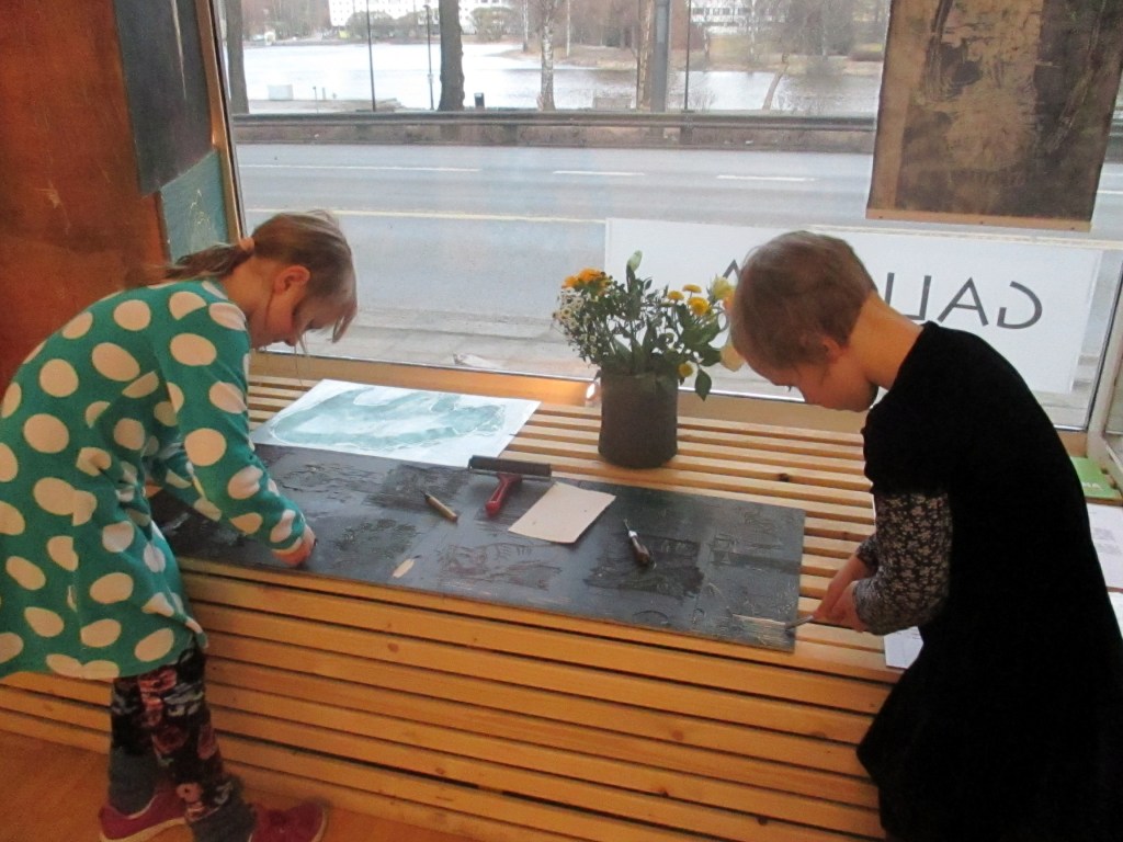 NUORIA KAIVERTAJIA, LOPPUPELISSÄ TARVITTIIN LAASTARIA