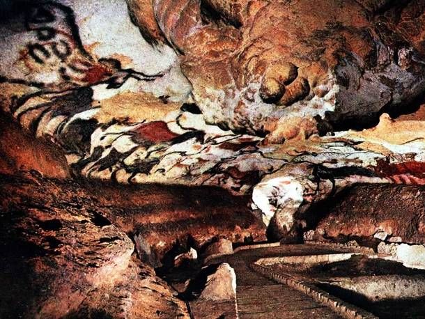 LASCAUX CAVE - ALOITUSKUVA YMPÄRISTÖTEEMAAN