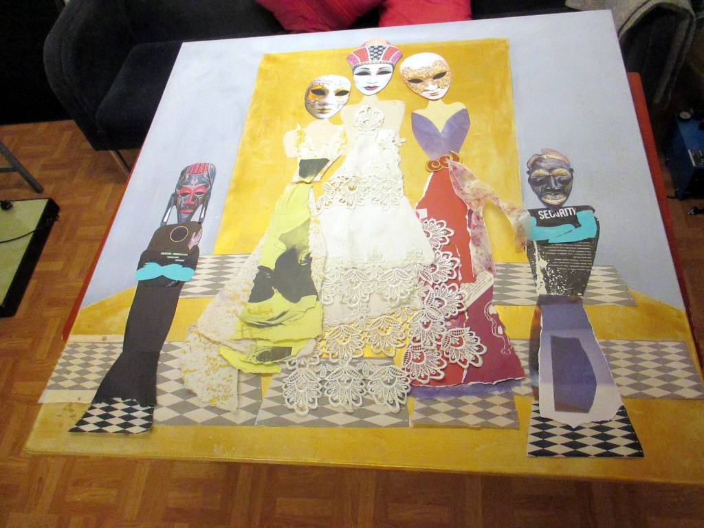 NAAMIOPRINSESSOJA, POHJAN KOKO ON 115 X 115 CM