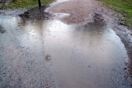 vesileikkejä, tapettikirjoja ja jättisuuri&nbsp;litografiakivi