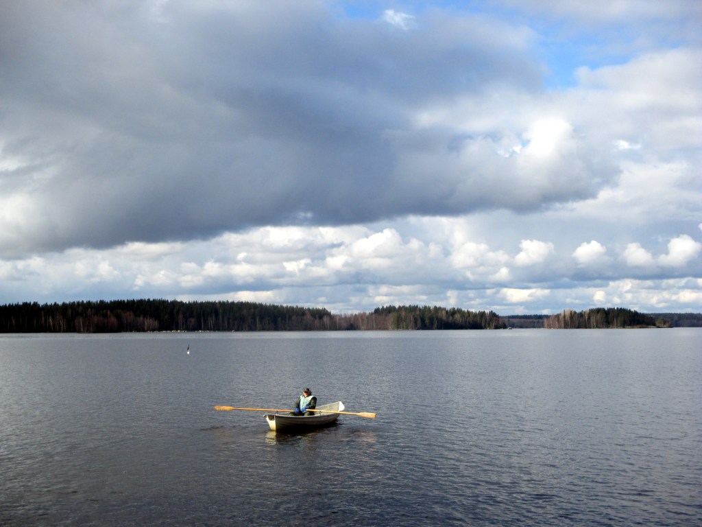 KALAMIESTÄ ODOTTI YLLÄTYSSAALIS