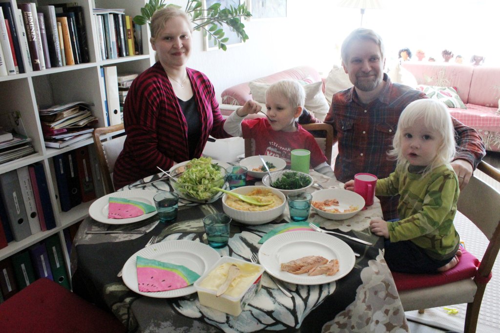 LAURA, OTSO, MIIKA JA VISA HÄMEENLINNAVIERAILULLA