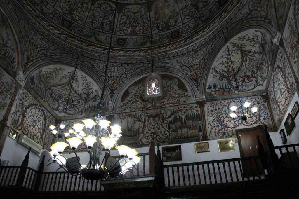 BYSANTTILAISESSA KIRKOSSA OLI HIENO VALO