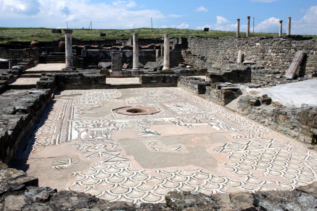 MOSAIIKIT IHASTUTTIVAT