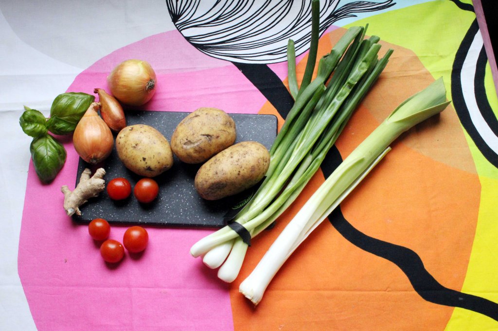 AINEKSET KLASSIKKOKEITTOON