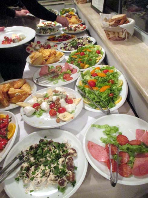 PIENI ILTAPALA HOTELLI ALBASSA