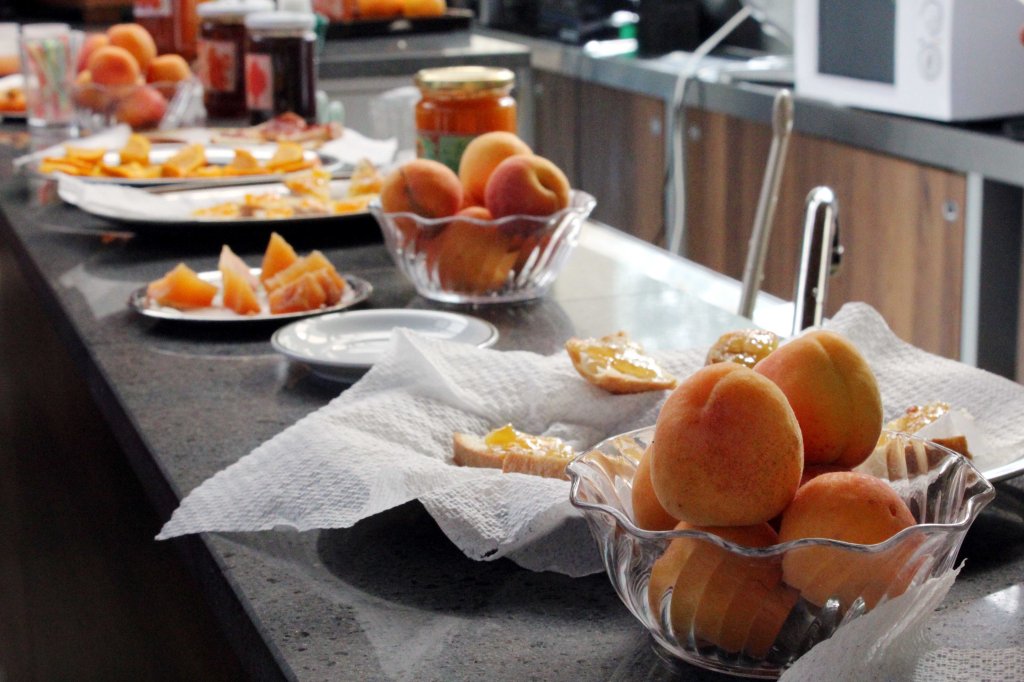 MAISTIAISIA LUOMUTILALLA