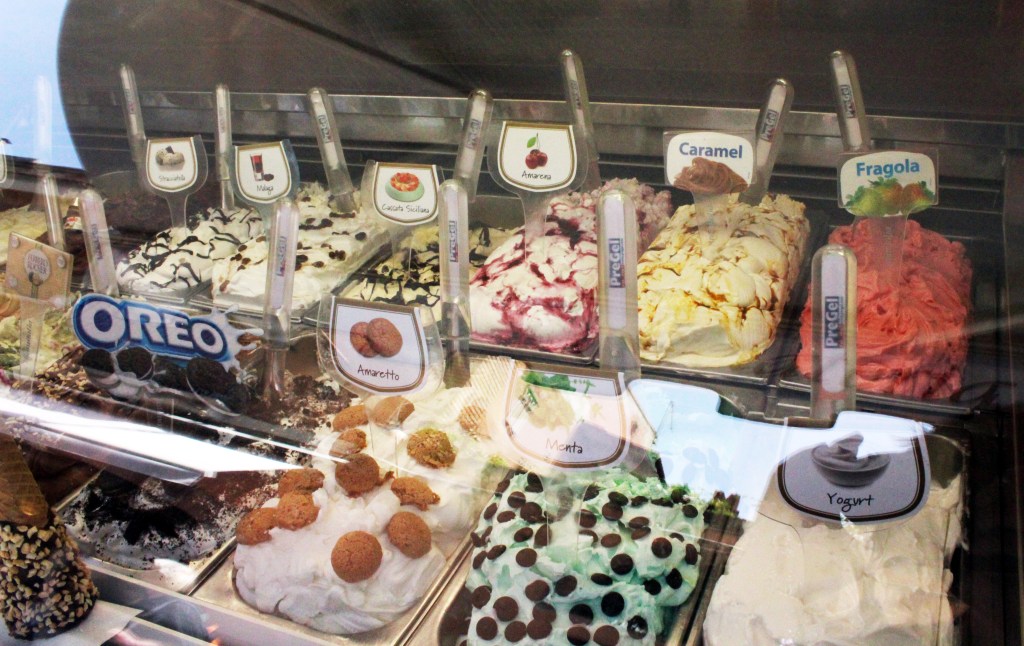 JÄÄTELÖÄ JOKA MAKUUN