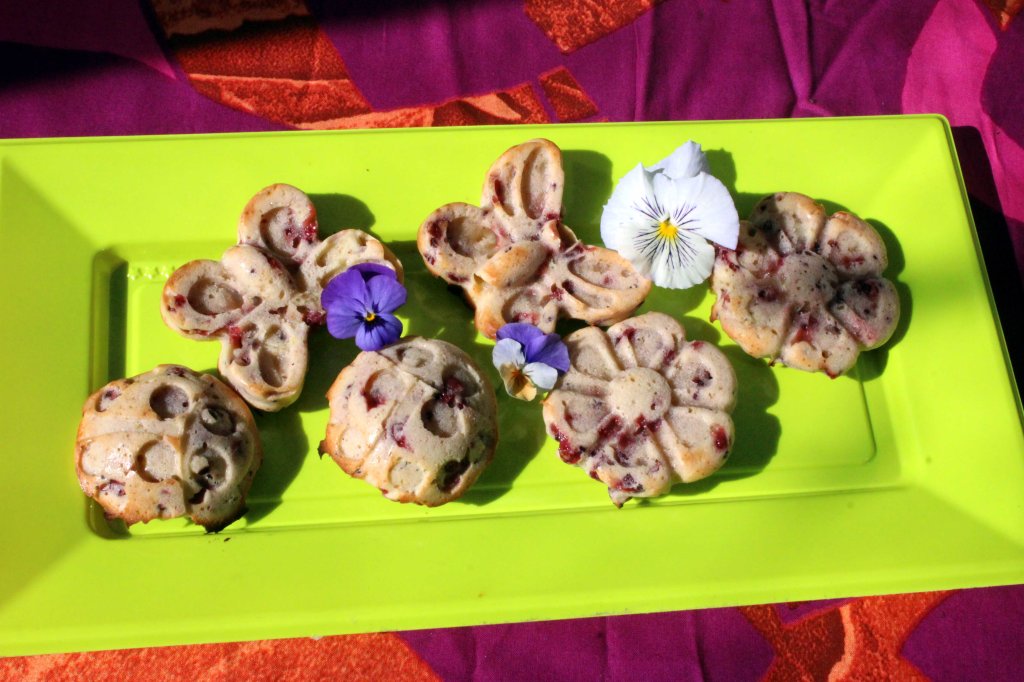 PUNAHERKUKKAMUFFINEITA