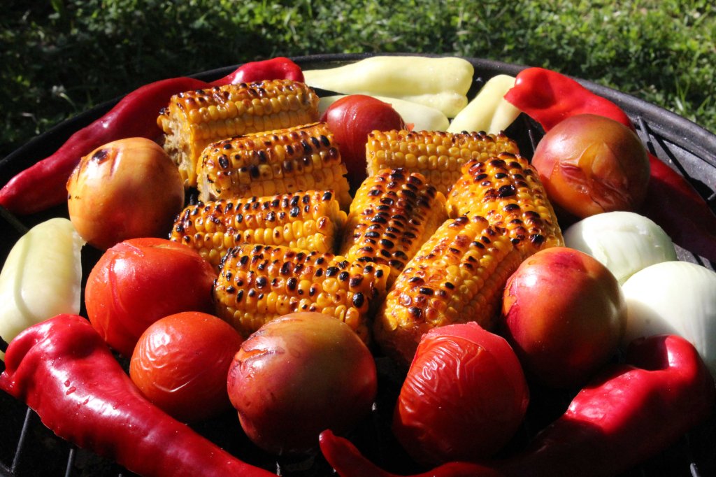 MAISSIT OVAT PIKKUPOIKIEN HERKKUA