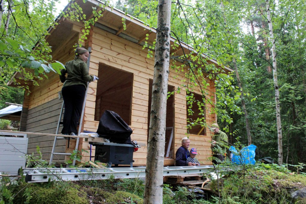 RAKENNUSPROJEKTI EDISTYY