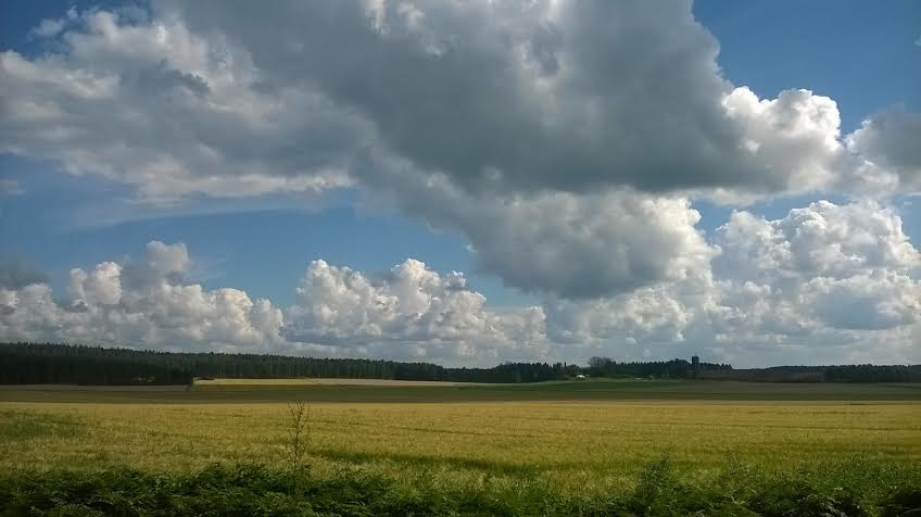 POUTAPILVISTÄ KEHITTYI UKKOSSADE