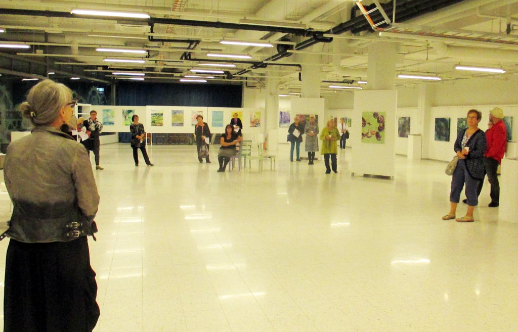 TAITEILIJASISKO MARI PITI TERVETULOPUHEEN