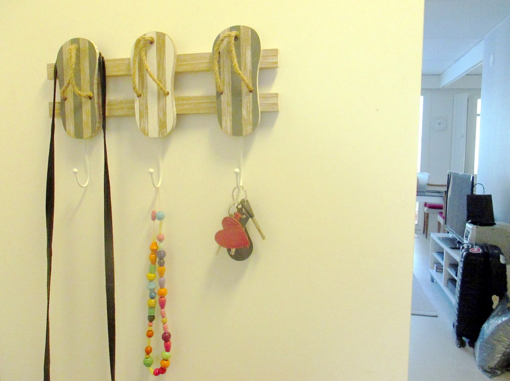 JUSSI KIINNITTI ETEISEEN VEKKULIN AVAINNAULAKON