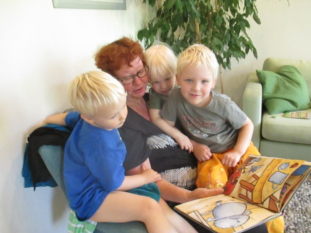 MUMMIN SYLIIN MAHTUU KAIKKI POIKASET (MISKA OLI PÄIVÄUNILLA)