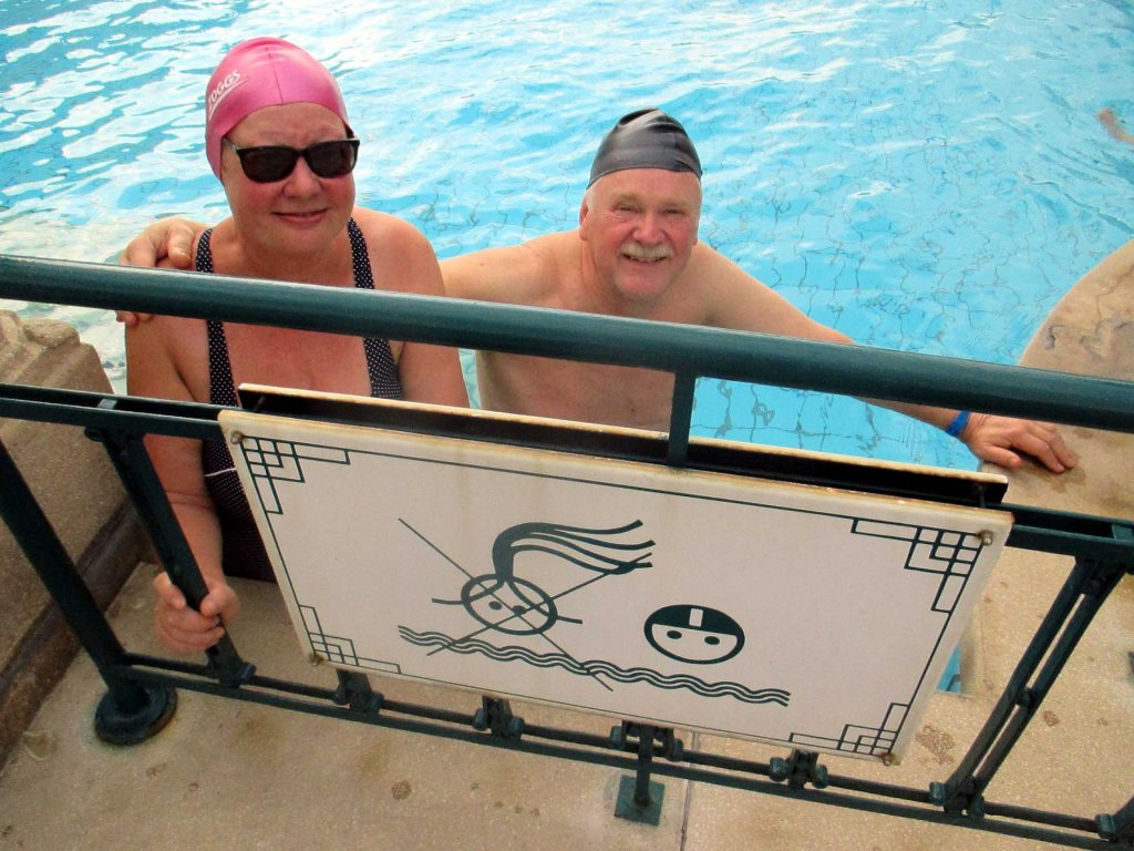 UPOUUDET UIMALAKKIMME KÄYTÖSSÄ