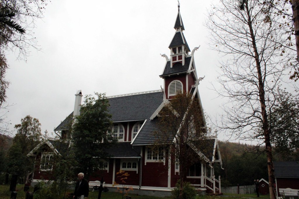 NEIDENIN KAPPELI OLI NÄKEMISEN ARVOINEN