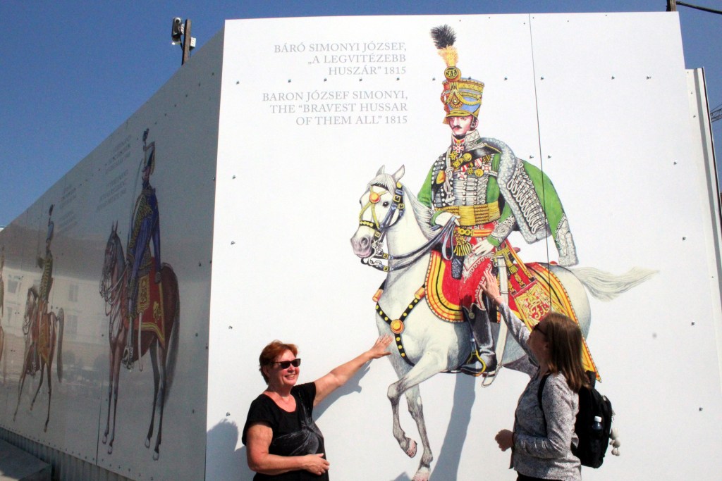 LÖYSIMME PRINSSIN VALKOISEN RATSUN SELÄSSÄ