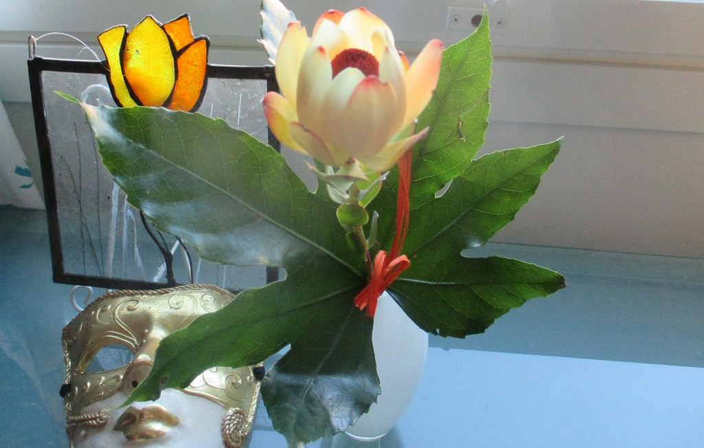 HÄMEENLINNAN TAITEILIJASEURAN TAITEELLINEN KUKKA 