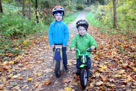 enkelikirkko ja potkupyöriä