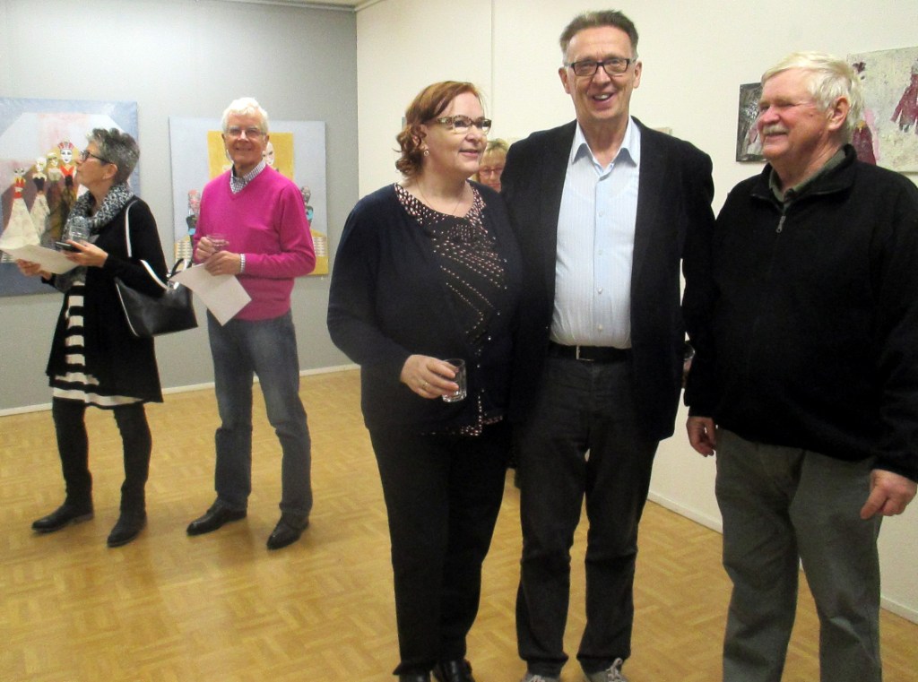 PERHETUTTUJA HÄMEENLINNASTA JA HYVINKÄÄLTÄ