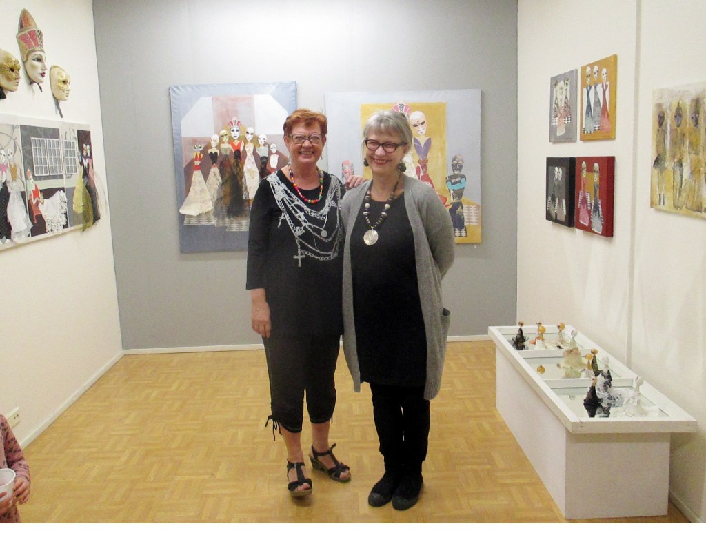 LOKAKUUN TAITEILIJAT MARJALEENA JA MARI