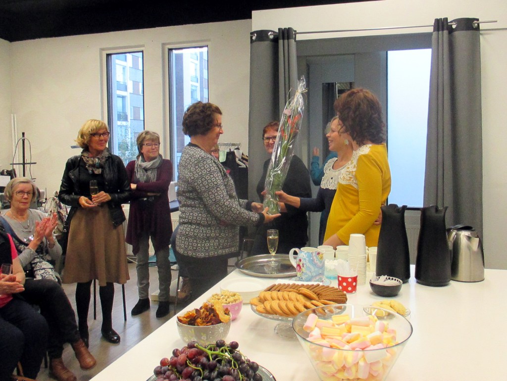 MARTAT TOIVAT EKSOOTTISEN KUKKAKIMPUN