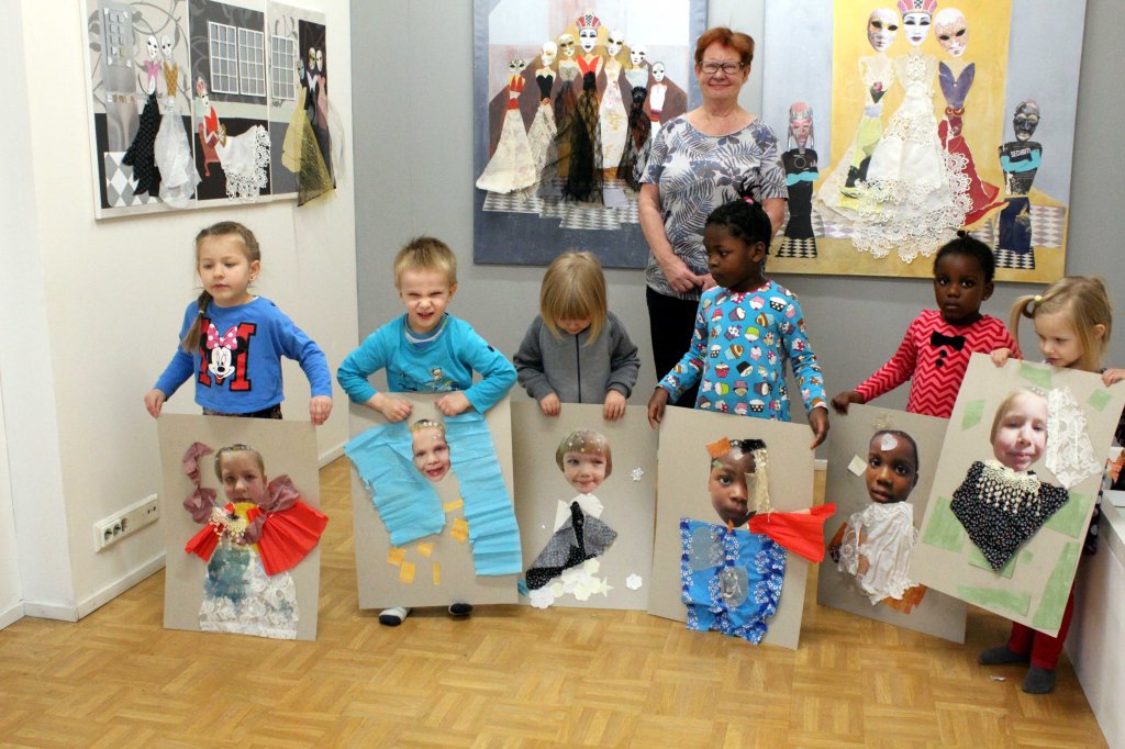 KOLLAASITAITEILIJOITA GALLERIASSAMME