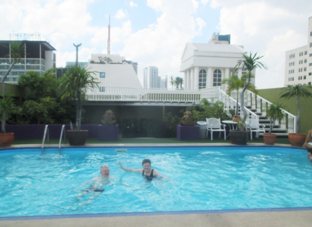 KATTOTERASSIN ALTAALLA TARKENI