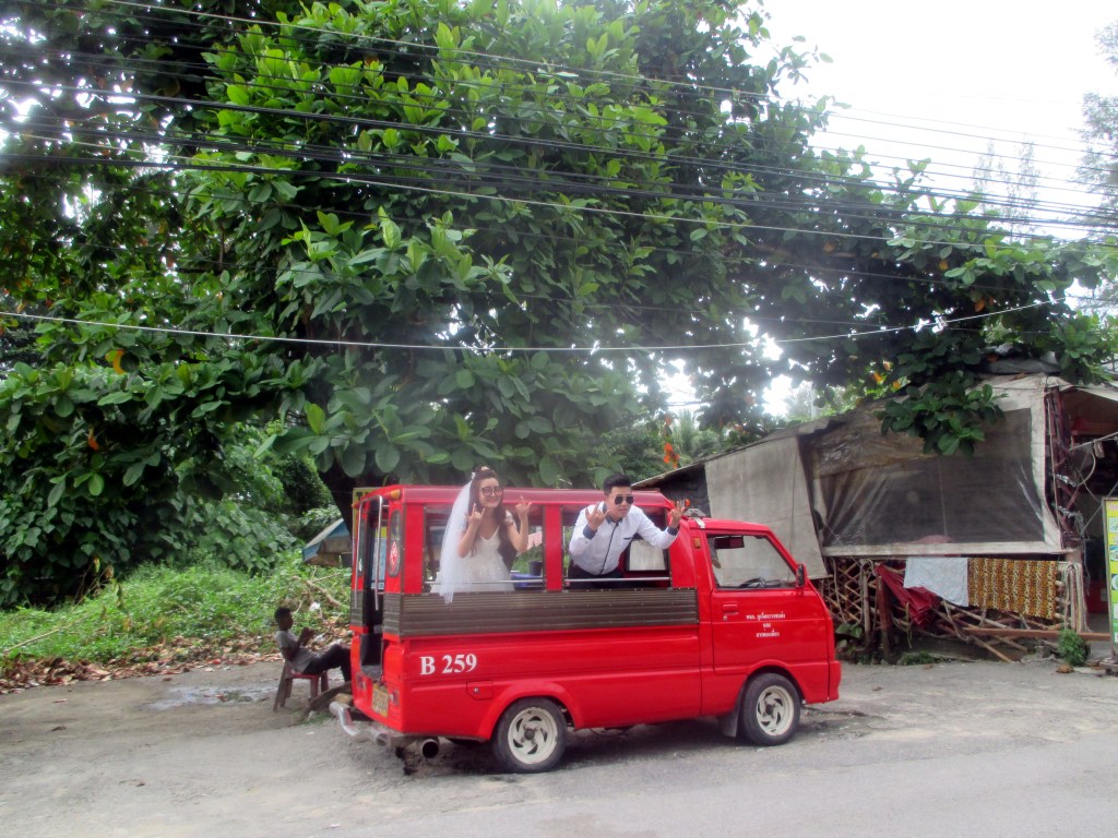 LAUANTAIPÄIVÄN HÄÄPARI