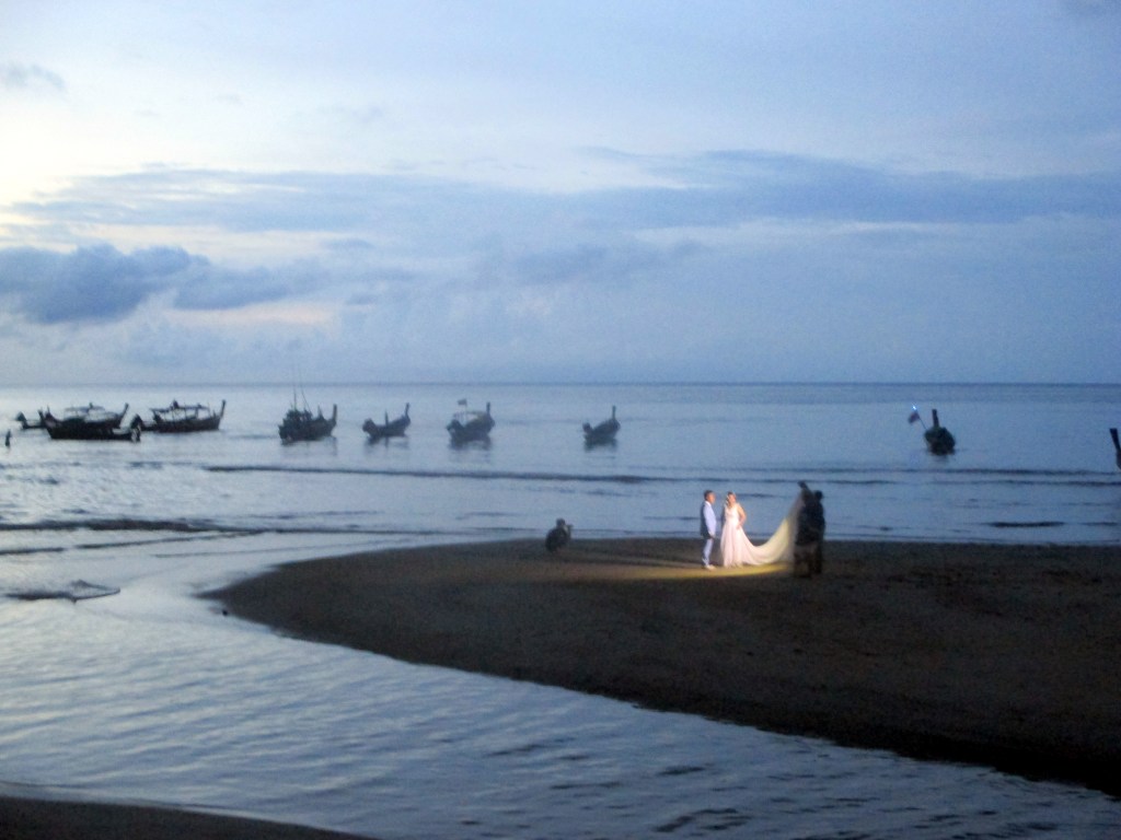 HÄÄKUVAUKSIA EI EDES ILLAN PIMEYS HAITANNUT