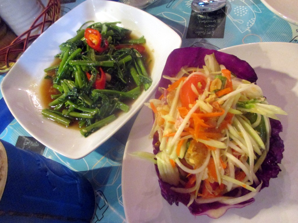 PAPAIJASALAATTI JA MORNING GLORY