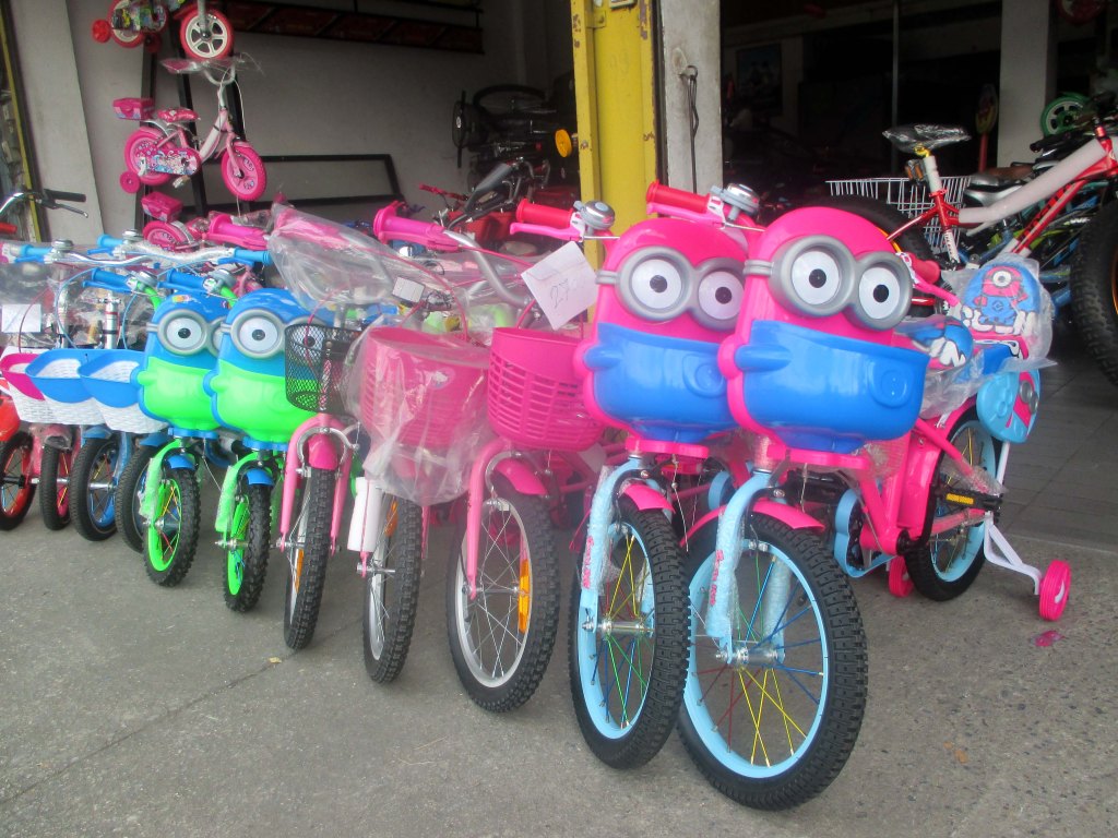 HAUSKOJA POLKUPYÖRIÄ