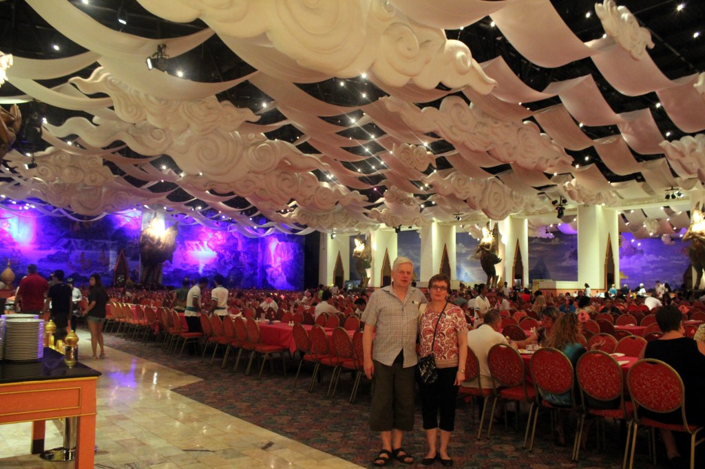 BUFFET-ILLALLISSALI OLI VALTAISA