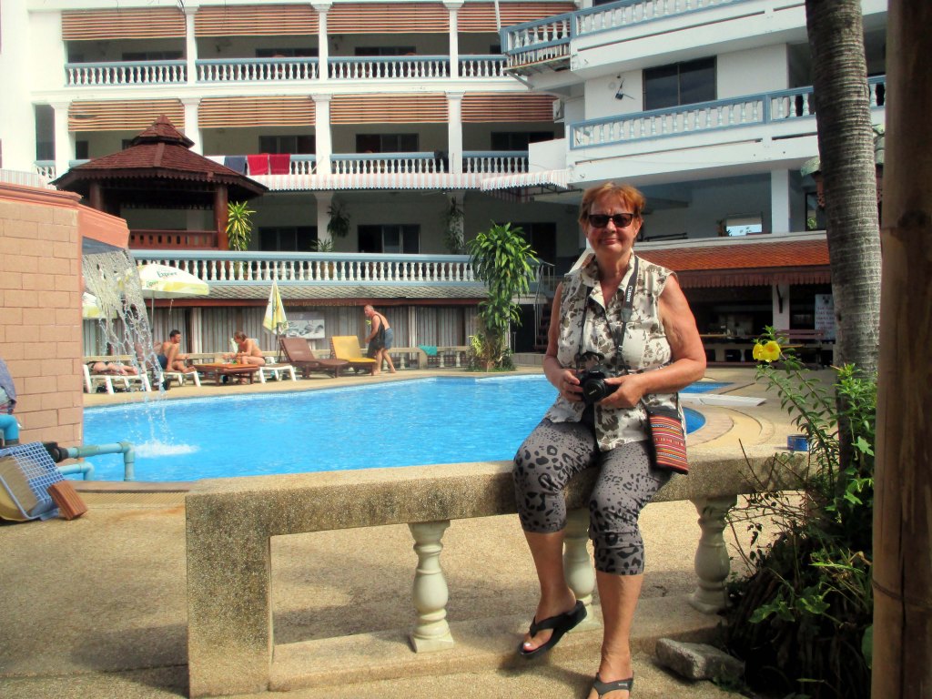 ASUMME UIMA-ALTAAN YLÄPUOLELLA