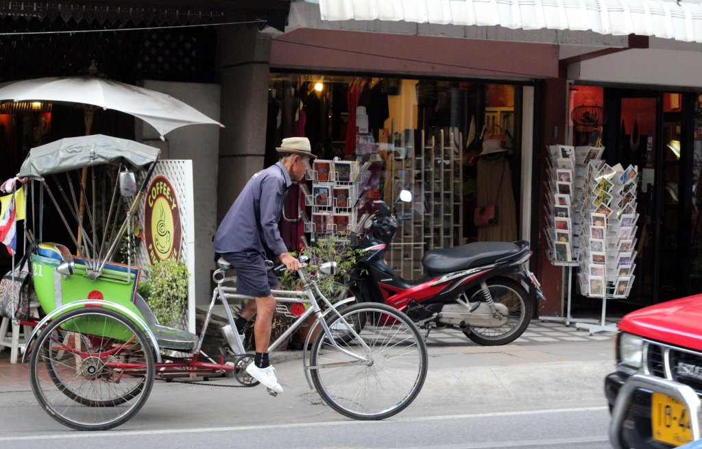 KATUKUVASSA NÄKEE EDELLEEN POLKUPYÖRÄRIKSOJA