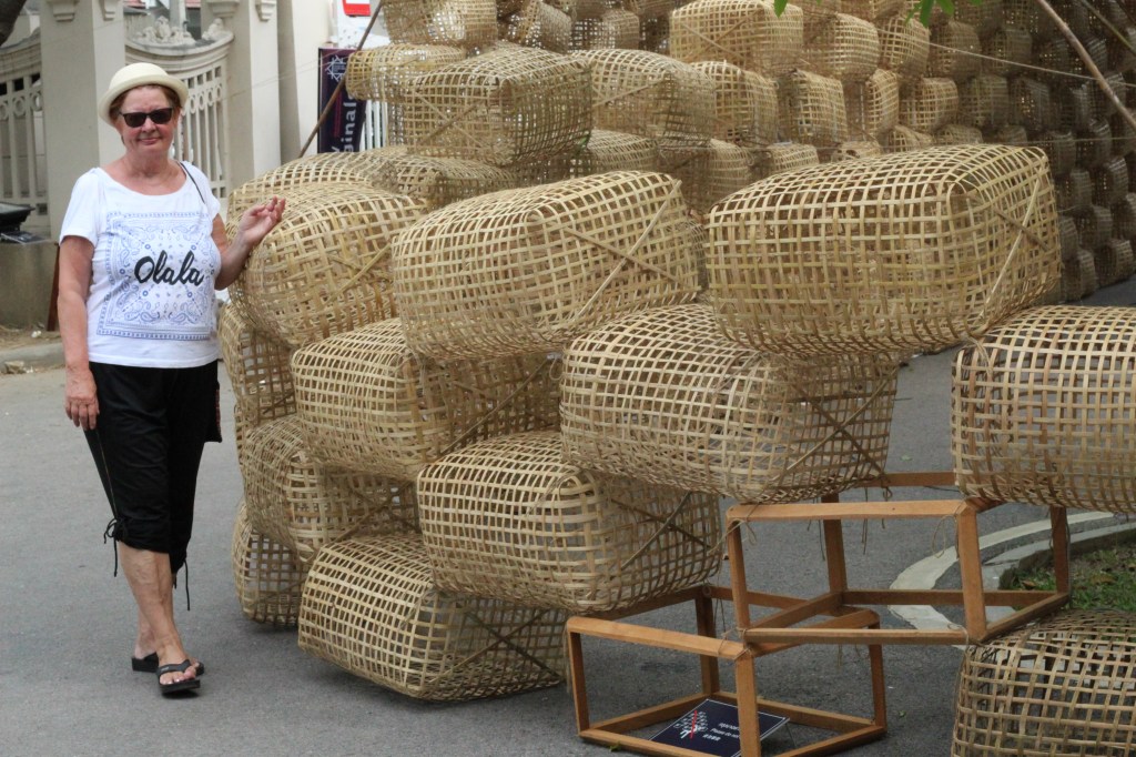 KORITAIDETTA - LEENA OSTI HATUN