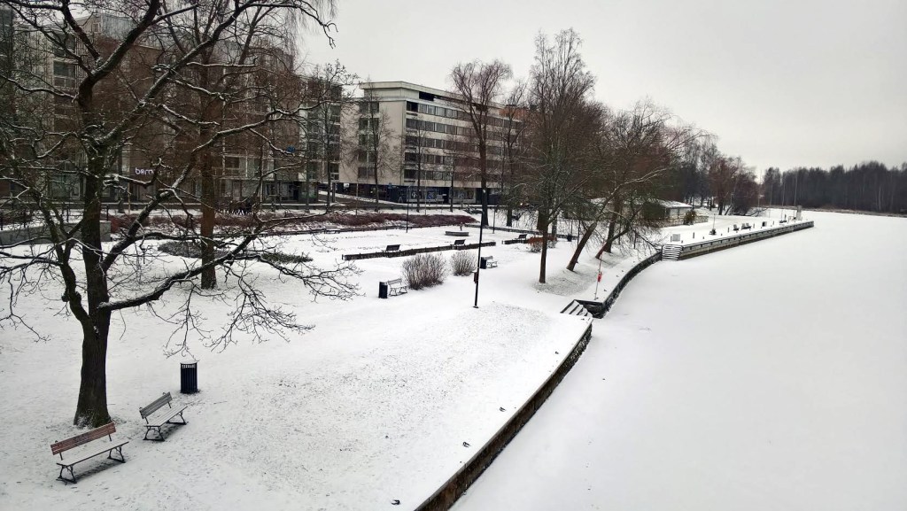 HÄMEENLINNA ON SAANUT OHUEN LUMIPEITTEEN