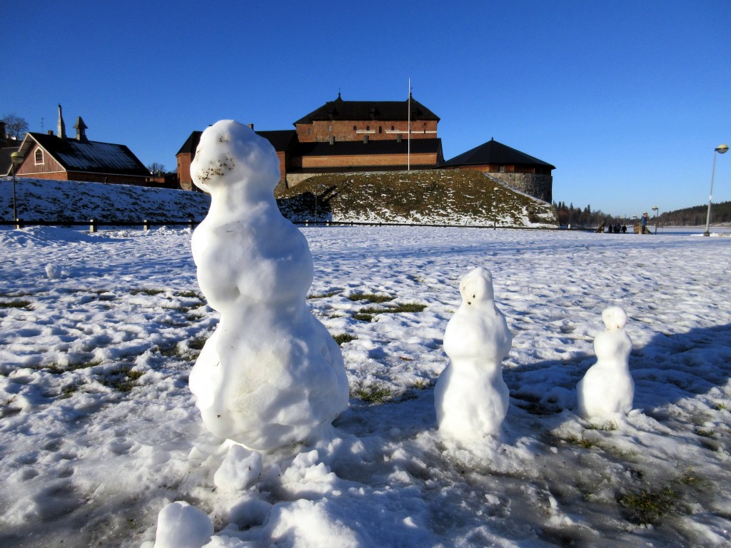 LUNTA EI OLE PALJOA, MUTTA LUMIUKOISSA LÖYTYY