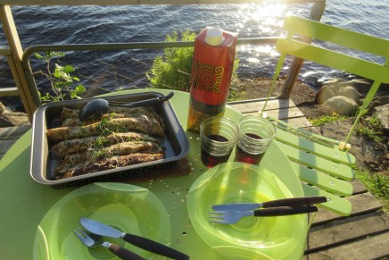 tattimuhennoksella täytettyjä nokkoslettuja